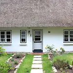 Friesenhaus Amrum Friesenhaushaelfte *kloenschnack* Suddorf