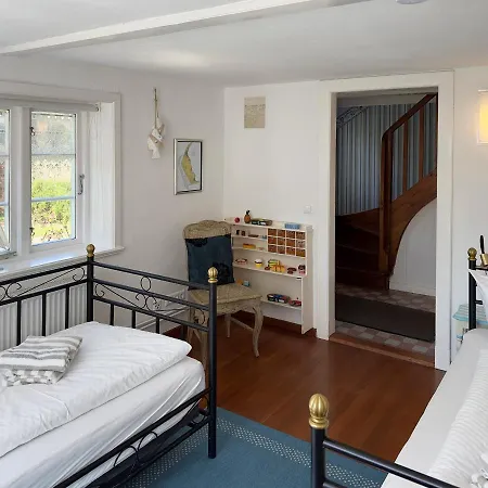 Friesenhaus Amrum Friesenhaushaelfte *kloenschnack* Dom wakacyjny